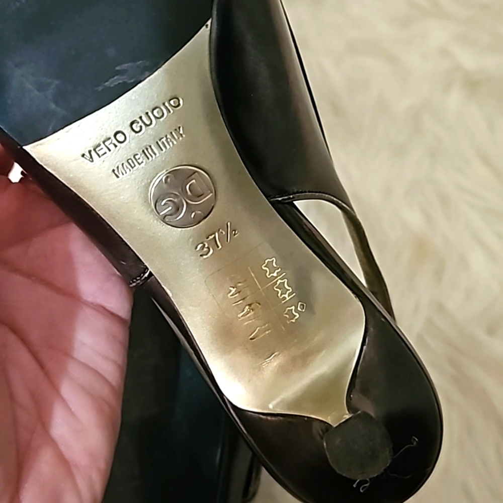 Dolce & Gabbana kitten heels - Picture 10 of 15